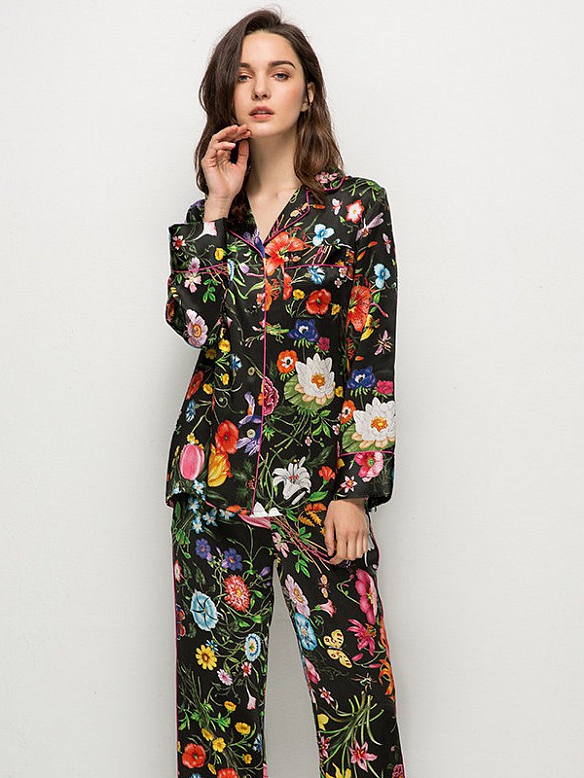 Langes Geblümtes Pyjama Set aus Seide Luxus Seidenpyjama für Damen A017