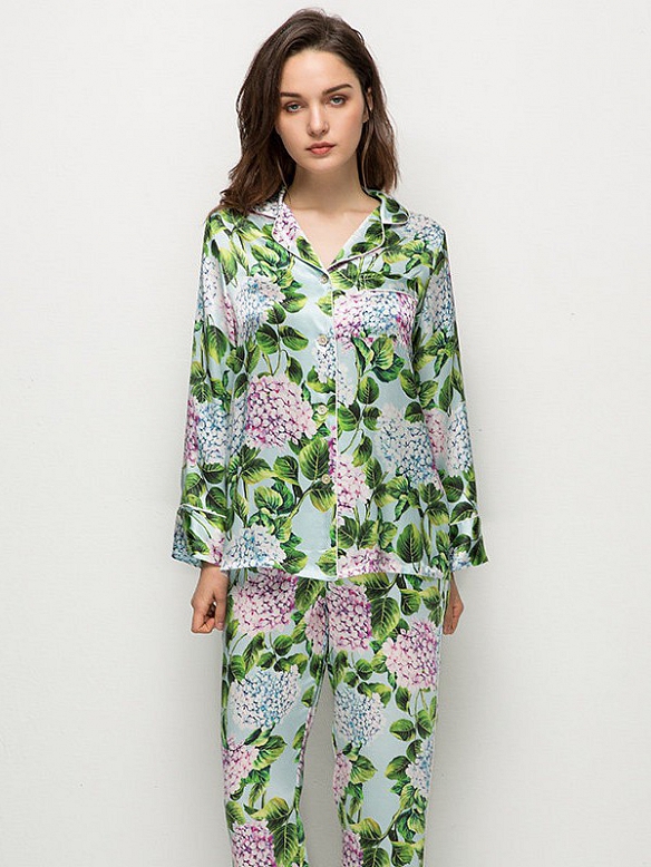 Langes Geblümtes Pyjama Set aus Seide Luxus Seidenpyjama für Damen A017