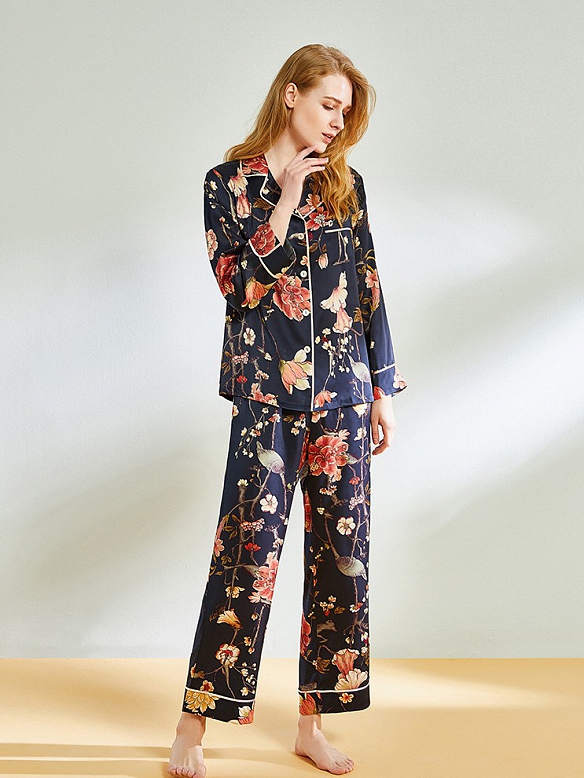 Geblümtes Pyjama Set aus Seide für Damen Langes Seidenpyjama A021
