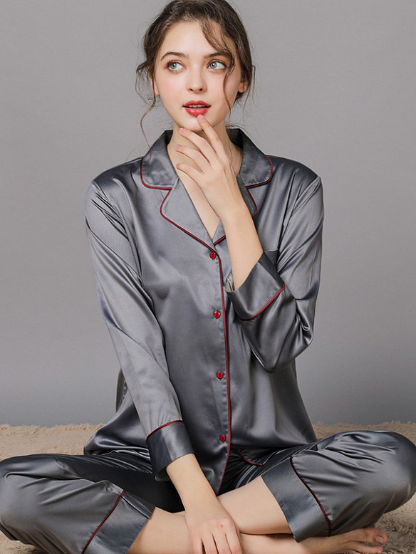 Klassisches Maulbeerseide Couple Pärchen Pyjama Set Schlafanzug aus Seide A019