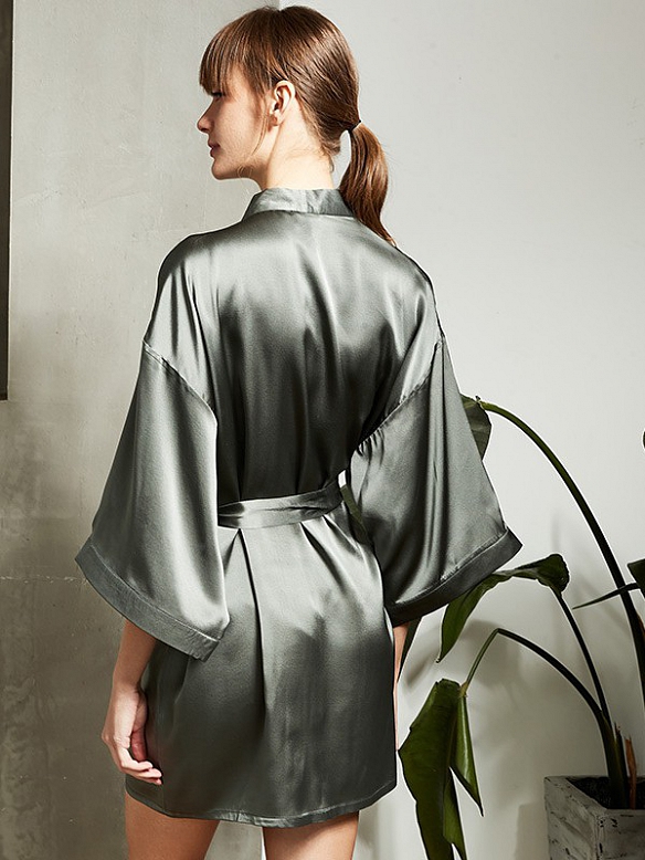 Kurze Maulbeerseide Bademantel Morgenmantel aus Seide für Damen B002