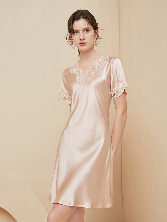 Kurzes Maulbeerseide Nachthemd mit Spitze für Damen Nachthemd aus Seide C003