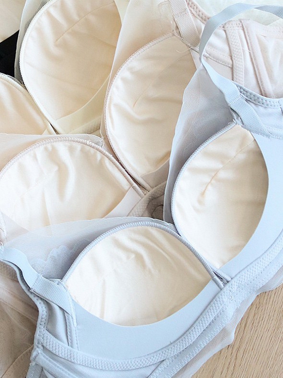 Bügelloser BH aus Seide mit Blumenspitze L003