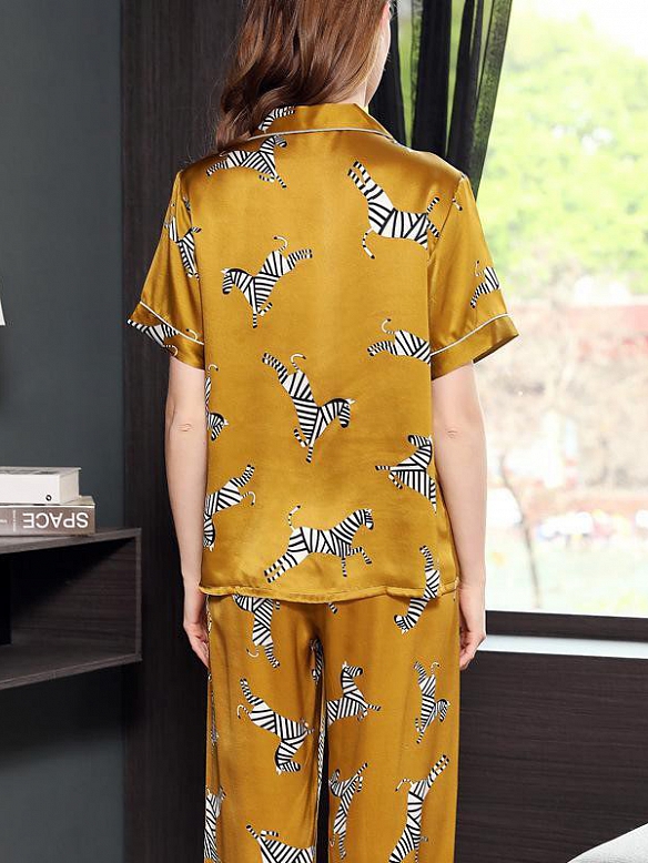 Kurzes Pyjamas-Set aus Seide mit Zebradruck für Damen Nachtwäsche aus Seide A004